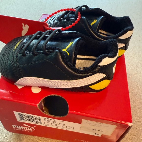 Puma Kids Black and White Sneakers - Picture 3 of 4